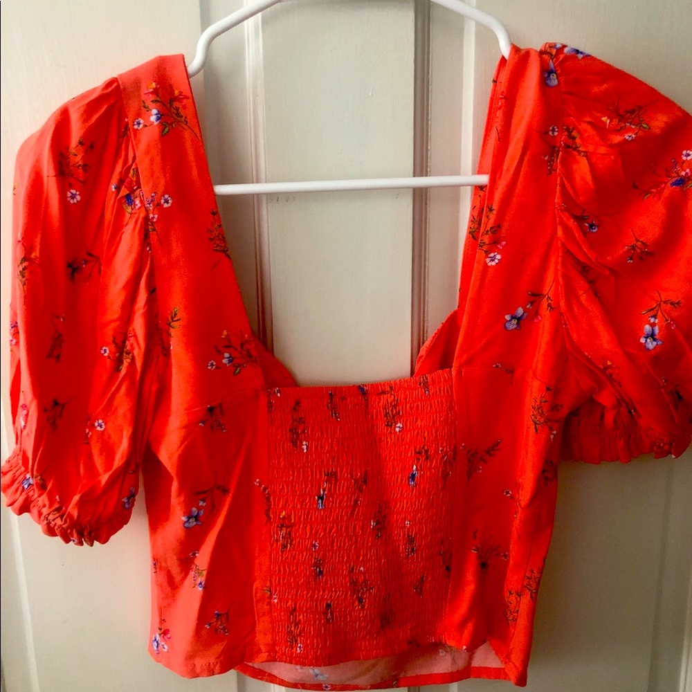 Crop top